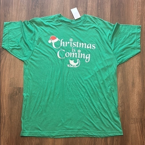 Tops - FREE w/purchase: NWT Green 'Christmas is Coming' Extra Soft T-Shirt XL